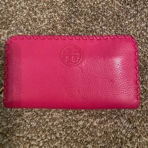 Tory Burch wallet